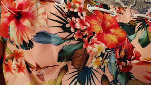 Molo Nedo Hawaiian Flowers kott. UUS! (4 foto / 6)
