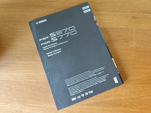 Workstation YAMAHA PSR S-770 (10 foto / 10)