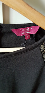 Платье Ted Bacer (2 фото из 2)