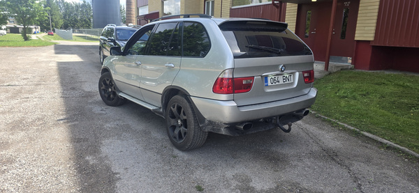 M/V BMW X5