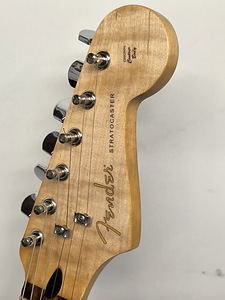 Fender stratocaster Indonesia 2016 (3 foto / 4)