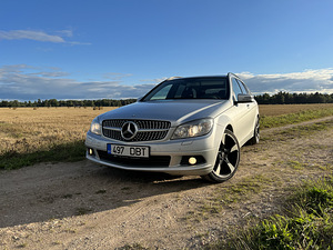 Mercedes Benz C220 (1 foto / 13)