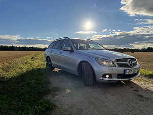 Mercedes Benz C220 (2 foto / 13)