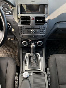 Mercedes Benz C220 (8 foto / 13)