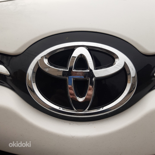 Toyota Avensis 2016 (foto #9)