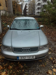 Audi A4 B5 1.8 quattro 1996 (13 foto / 15)