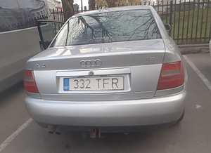 Audi A4 B5 1.8 quattro 1996 (15 foto / 15)