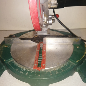 Metabo järkamissaag/nurgasaag, koos isetehtud pingiga (4 foto / 10)
