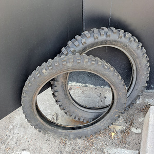 Krossimootorratta rehvid (1 foto / 3)