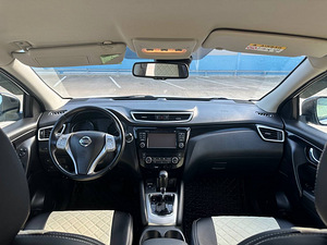 Nissan Qashqai (4 foto / 10)