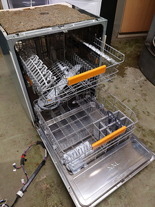 Noudepesumasin Elektrolux 60 sm (4 foto / 5)