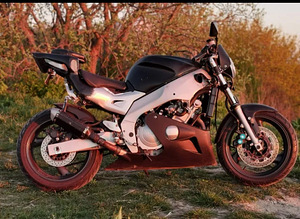 Yamaha Yzf 600R Thundercat (3 foto / 3)