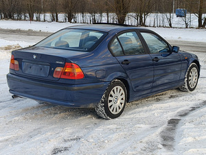 BMW 318 (2 фото из 12)