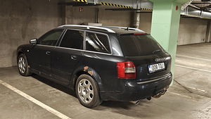 Audi A4 (2 foto / 10)