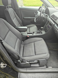Audi A4 (5 foto / 10)