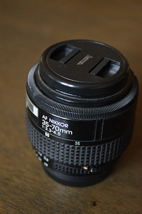 Nikon AF Nikkor 35-70mm 1: 3.3-4.5 (MKI) (10 foto / 10)