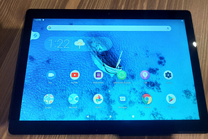 Lenovo Tab M10 (1 foto / 3)