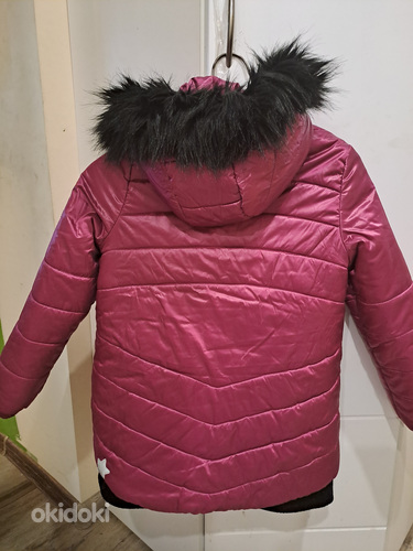 Продам зимнюю куртку 134р (фото #1)