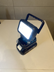LED valgusti/lamp töötuli kahe USB pesaga makita 18v akudele (3 foto / 3)