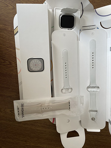 Apple Watch Series 8 (2 foto / 5)