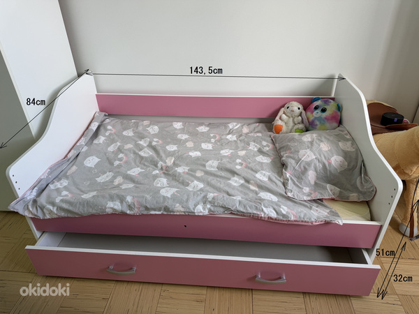 Lastetoa mööbeli komplekt