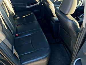 Toyota prius (4 foto / 4)