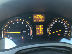 Toyota Avensis 1.8 T27, универсал. (12 фото из 13)