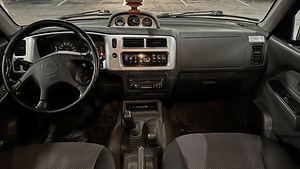 Mitsubishi L200 2005a 98kw 2.5 (7 foto / 9)