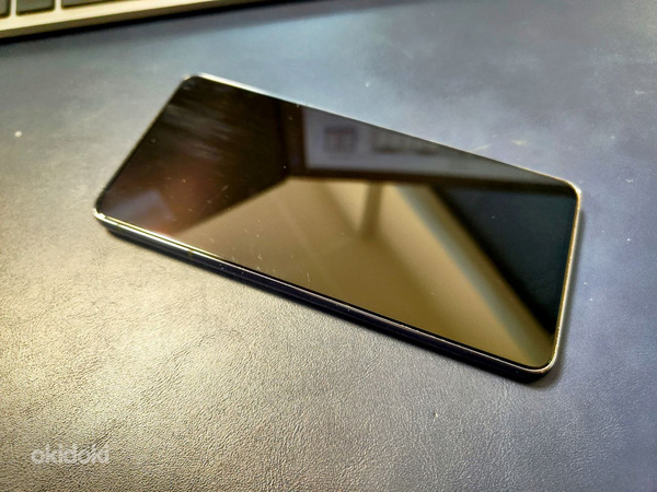 Samsung Galaxy S21 5G 8/128GB серый фантом (фото #2)
