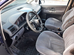 Volkswagen Sharan 2000 a 1.9d 85kw manual! (6 foto / 10)