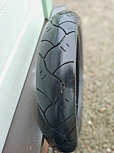 Шины Supermoto Vee Rubber 130/70/17 и 100/80/17 (3 фото из 6)