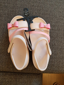 Uus Crocs suurus j3 (34-35) (1 foto / 3)