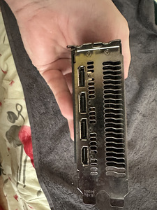 Gigabyte Radeon Vega RX (2 foto / 7)
