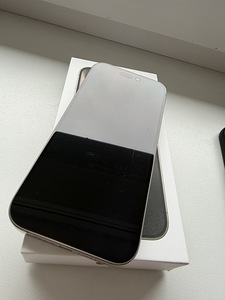iPhone 15 Pro, Натуральный Титан, 256 ГБ (3 фото из 9)