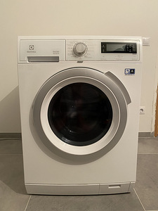 Pesumasin kuivatiga Electrolux EWW1697SWD 9kg/6kg (1 foto / 4)