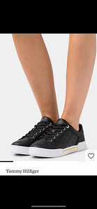 Tommy Hilfiger tossud (3 foto / 4)