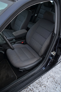 M/V: Audi A4 Avant 1.8T 110kw Quattro (13 foto / 15)
