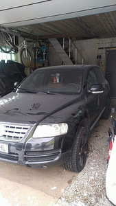 Vw touareg 2.5d 128kw autom 4000 (1 foto / 7)
