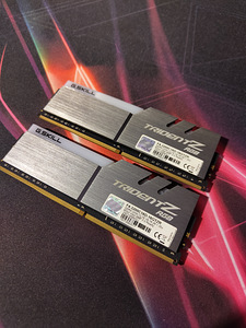 G.Skill Trident Z RGB DDR4 3200mhz CL16 2x8GB (16GB) (4 foto / 6)