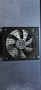 Corsair RM850x (2 foto / 3)
