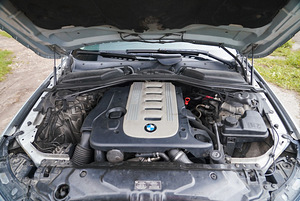 Müüa BMW 525d 130kw 2004 (8 foto / 8)