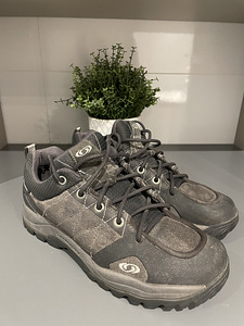 Salomon matkajalatsid s 38 (2 foto / 5)
