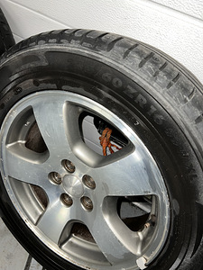 Subaru 215/60 ZR16 (5 foto / 8)