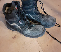 Рабочая защитная обувь