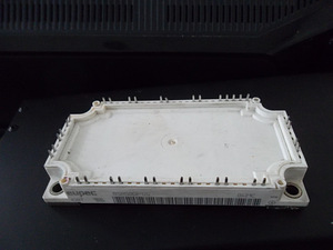 IGBT-модуль BSM50GP120 (2 фото из 2)