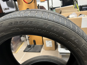 BMW X 1 225/45R18 2tk. ja 255/40 R18 2tk. (2 foto / 8)