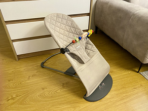 BABYBJÖRN lamamistool Bliss Sand grey (2 foto / 5)