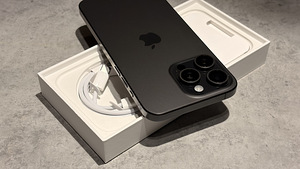 Apple Iphone 15 Pro Max 1TB (5 фото из 10)