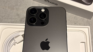 Apple Iphone 15 Pro Max 1TB (6 фото из 10)