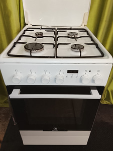 Гарантия на газовую плиту Electrolux с электрической духовко (1 фото из 1)